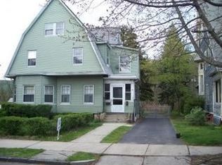 42 Monmouth St, Springfield, MA 01109
