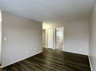 1760 Saint Johns Blvd #16, Lincoln Park, MI 48146