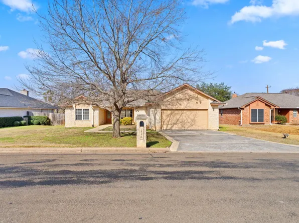 126 Turkey Run, Meadowlakes, TX 78654