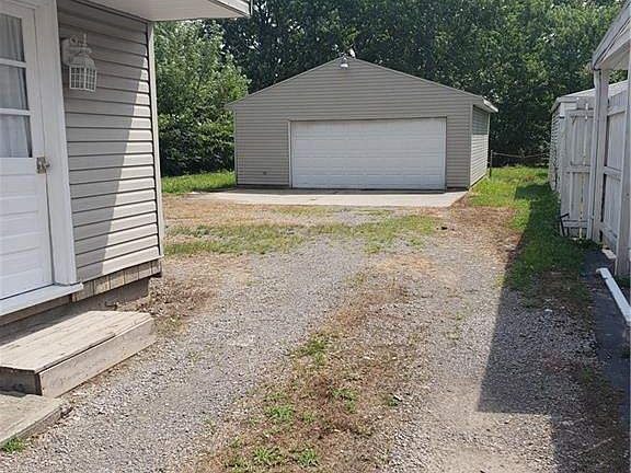 2nd image of 508 Columbia Dr