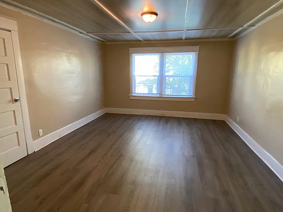 5th image of 2867 Indianapolis Ave