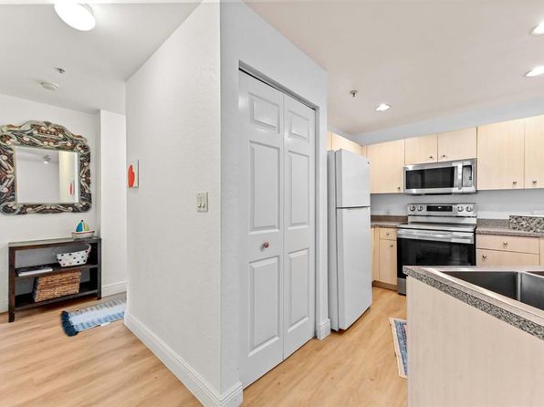 1803 N Flagler Dr APT 204