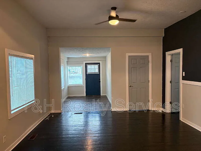 422 Iowa St — Photo 8