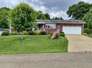 1836 Bayberry Ln, Coshocton, OH