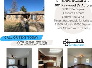 901 & 903 Kirkwood Dr #901, Aurora, MO 65605