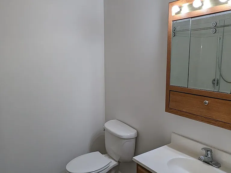 2347 S Peoples Ct — Photo 8