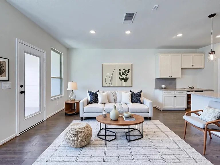 10329 Harmon Smith Dr — Photo 2