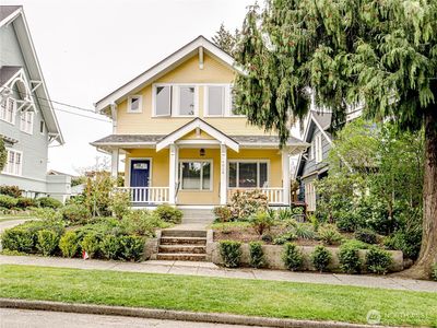 4026 Burke Avenue N, Seattle, WA, 98103