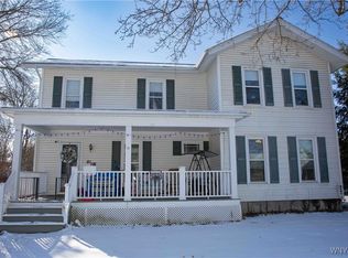 81 Jamestown St, Randolph, NY 14772