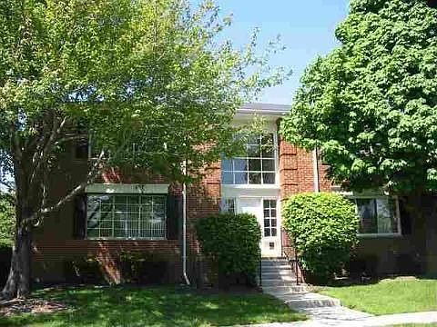 2nd image of 760 E Fox Hills Dr #1