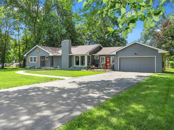 1035 Vilas St, Leavenworth, KS 66048