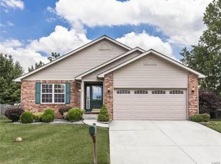 129 Bayfield Dr, Glen Carbon, IL