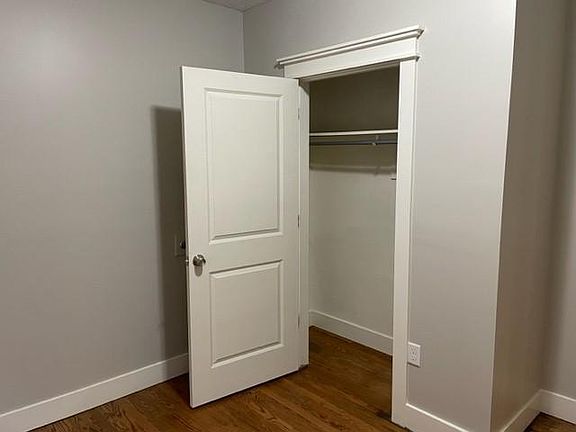 5th image of 1008 Alpine Ave NW #1