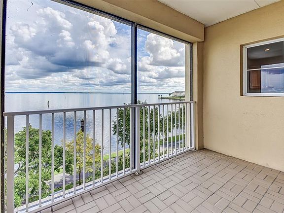3rd image of 225 Seminole Blvd #401
