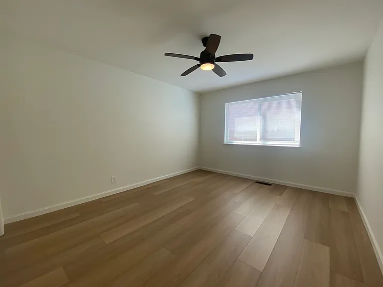 162 Roosevelt Ave #1 — Photo 33