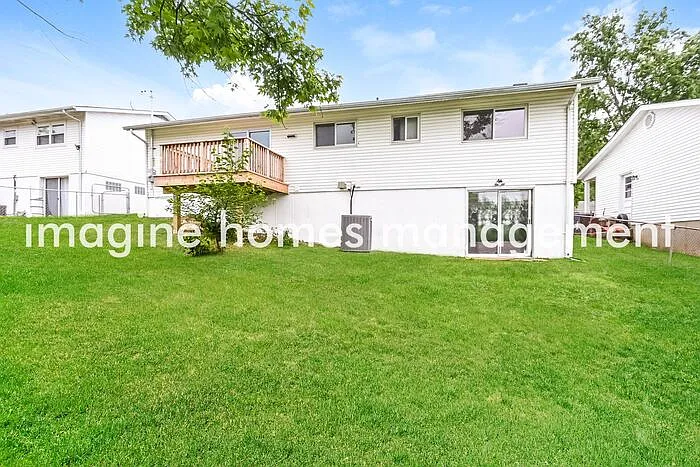4269 Massabielle Dr — Photo 15