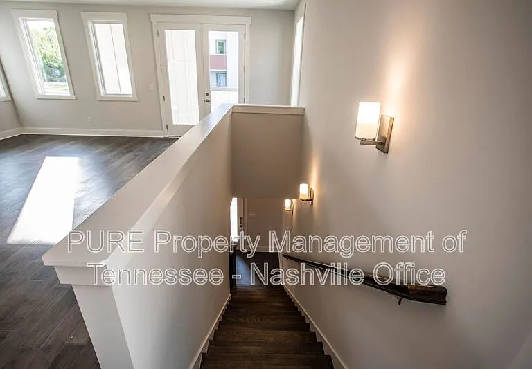 214 Lucile St — Photo 9