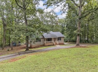 1285 Riveroak Rd, Inman, SC 29349