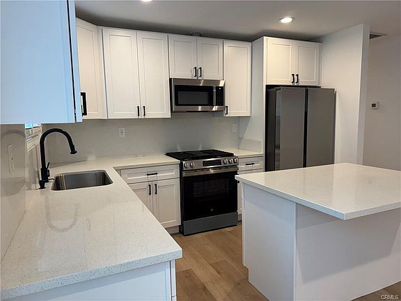 2nd image of 1215 N Vista St #0