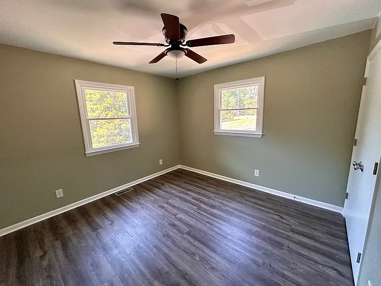 701 Colony Rd — Photo 7
