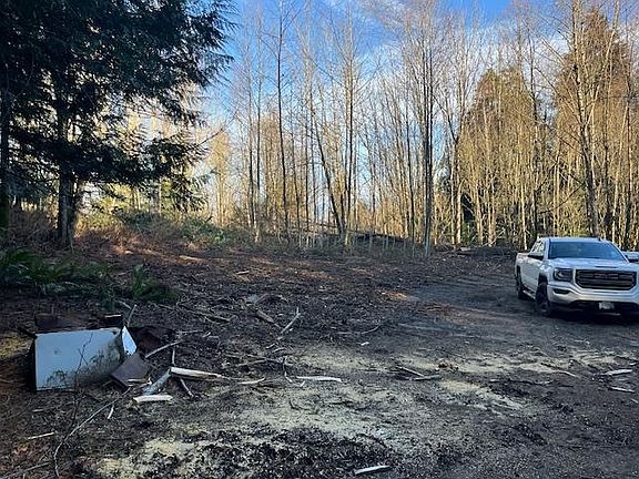 2nd image of 6999 Hinkley Rd