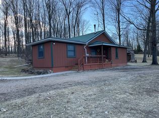 10257 Cedar Valley Ln, Suring, WI 54174