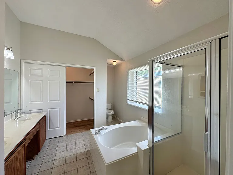 607 Hogan Dr — Photo 31