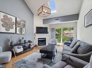 922 W Montgomery Ave #I3, Bryn Mawr, PA 19010