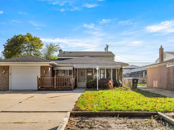 8319 Ziegler St, Taylor, MI 48180