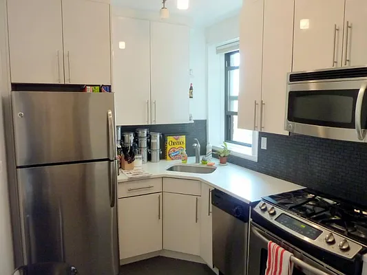 Rented by Town Residential | media 30