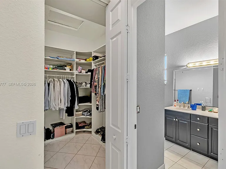 8908 NW 40th St — Photo 27
