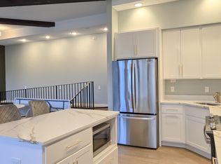 Ramsgate, Hopkins, MN 55343