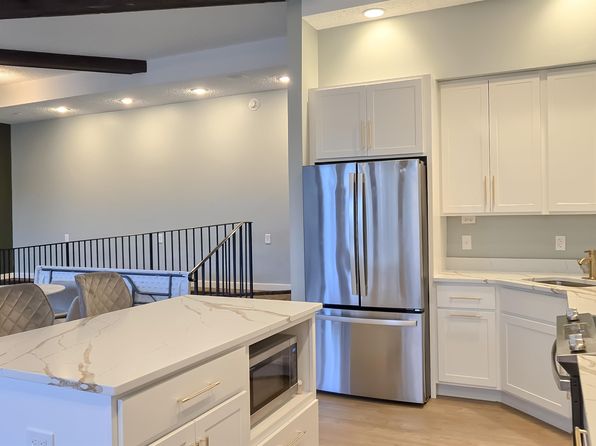 421 Van Buren Ave N #700-103
