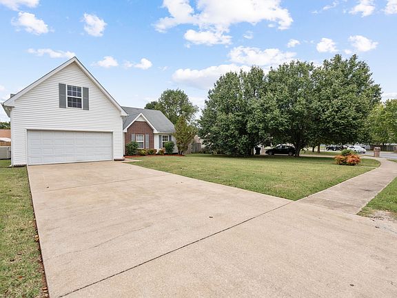 4th image of 1180 Saint Andrews Dr