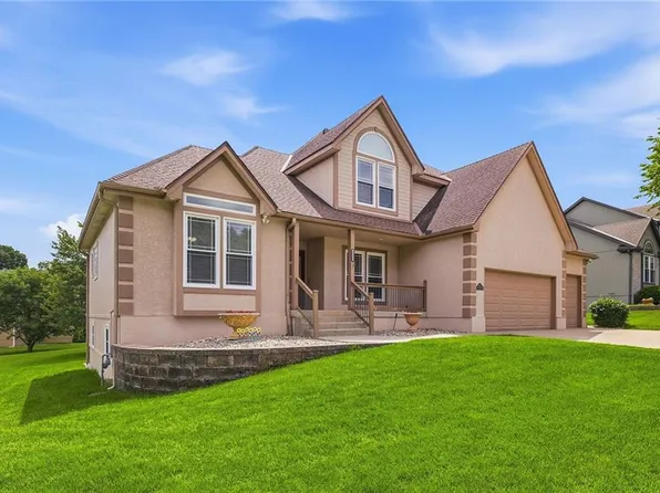 4333 SE Seattle Slew Dr, Lees Summit, MO 64082