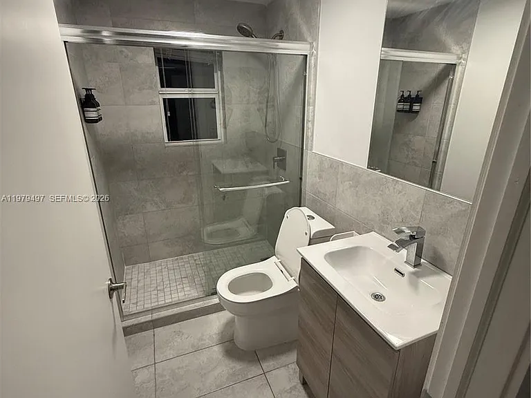 2020 Washington St #4 — Photo 5