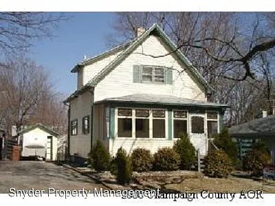 1710 W Park Ave photo 1