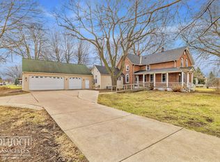 17526 E Ten Mile Rd, Eastpointe, MI 48021