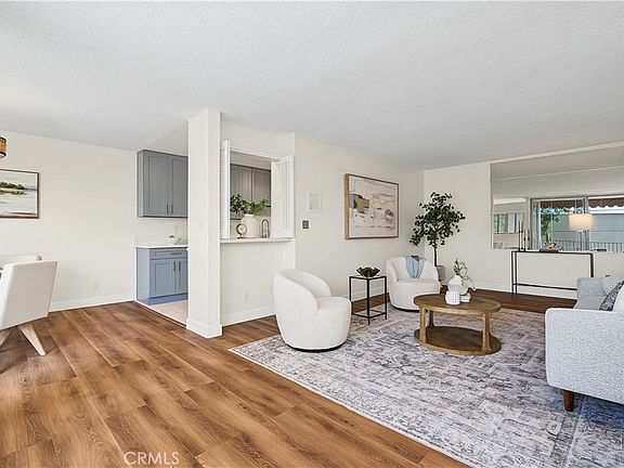 4th image of 1539 N Laurel Ave APT 202