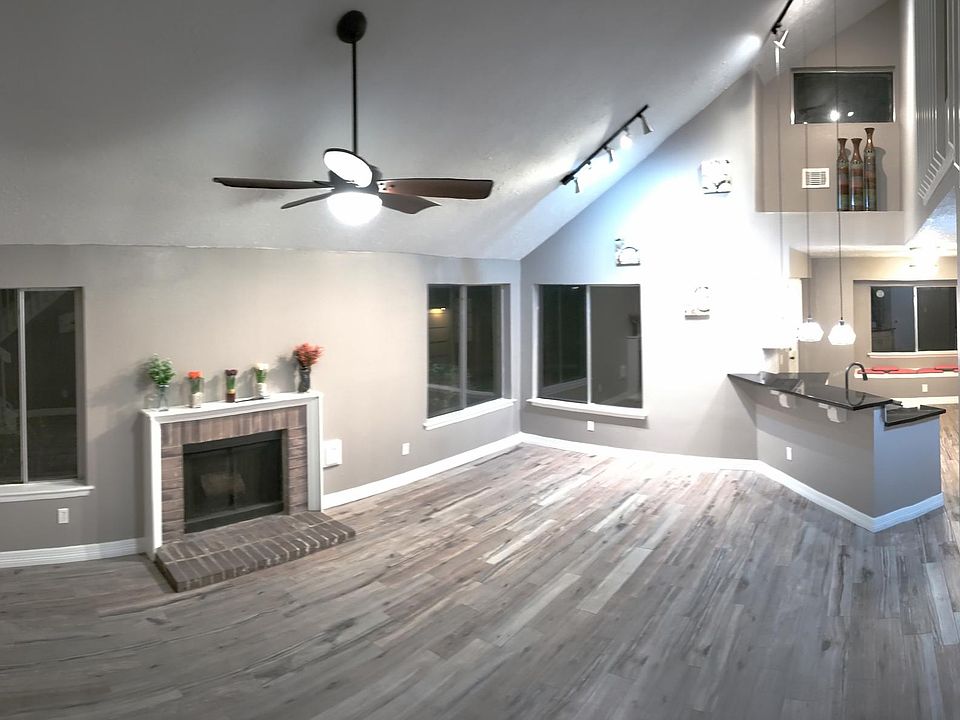 1st image of 1401 Waterford Dr