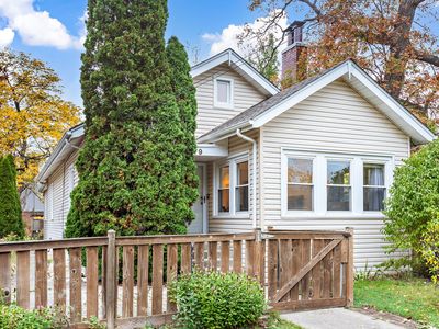 979 Vine St, Winnetka, IL, 60093