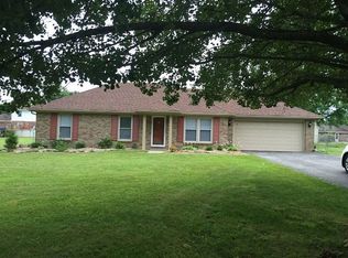 167 Honeysuckle Ln, Campbellsville, KY 42718