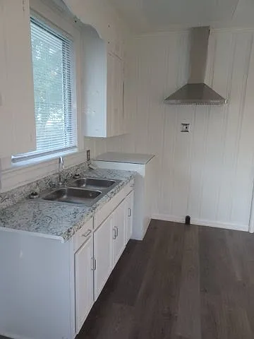 3 bed, 1110 sqft, $1,175 — Photo 3