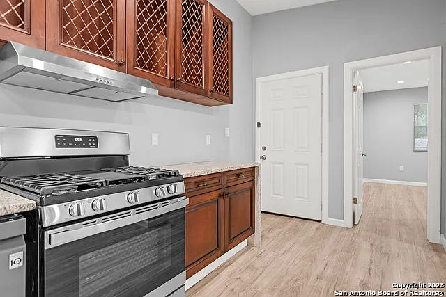 212 McLane St #C — Photo 11