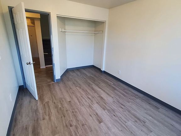3rd image of 342-344 W Main St #344-4