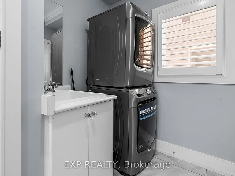 35 Tyndall Dr — Photo 19