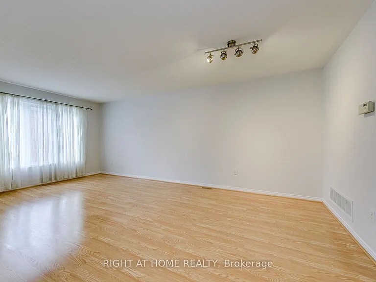 38 Fairview Rd W #38 — Photo 10
