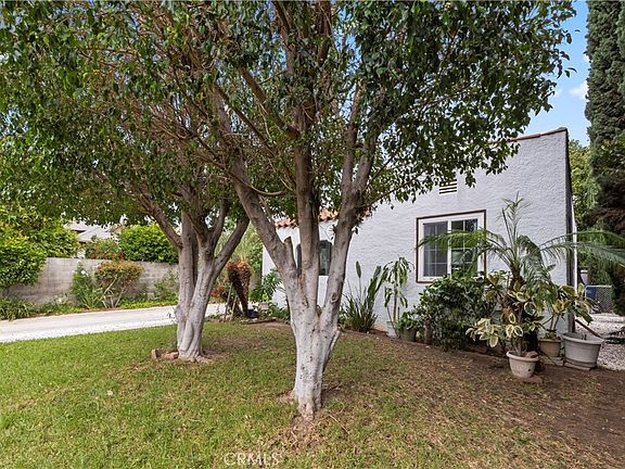 3rd image of 1328 S Record Ave