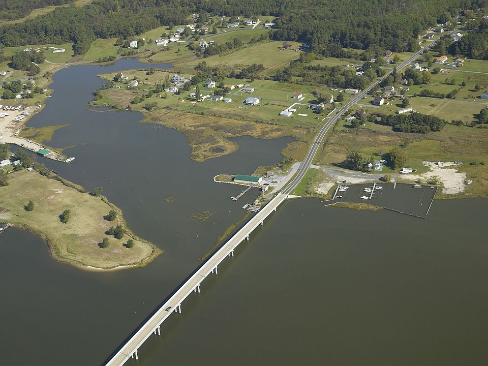 ARIEL PHOTO