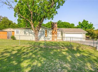 639 Astoria Ave, Azle, TX 76020